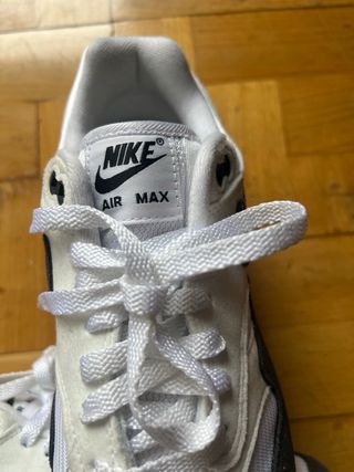 Nike Air Max 1 Talla 41 Blanco y Negro