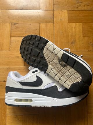 Nike Air Max 1 Talla 41 Blanco y Negro