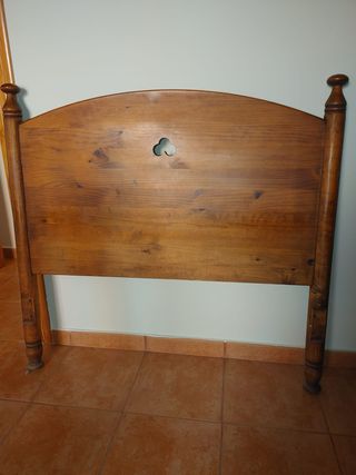 Cabezal de madera rústico