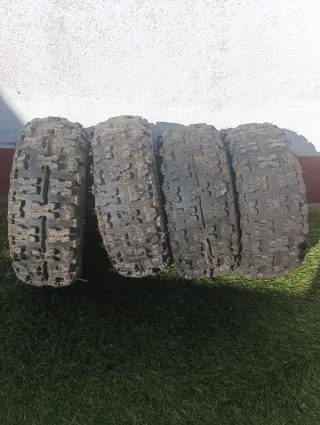 Llantas Quad 13x5 - 6 con Neumáticos