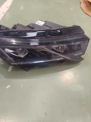 Faro Izquierdo y Derecho Skoda Octavia