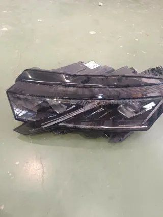 Faro Izquierdo y Derecho Skoda Octavia