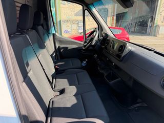 Mercedes-Benz Sprinter 2021