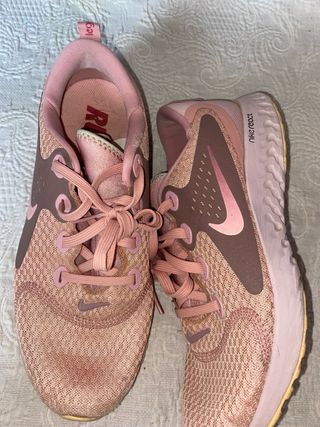 Deportivas Nike Rosas