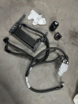 Radiador y decantador aceite Golf 7.5R