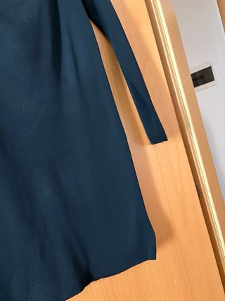 Vestito nero con cut-out
