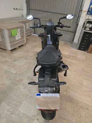 KTM 890 DUKE 2021 Negra