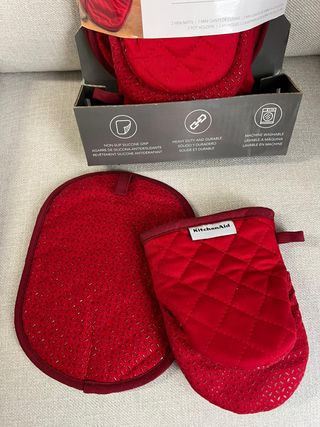 Set 4 Pezzi KitchenAid Guanti da Forno