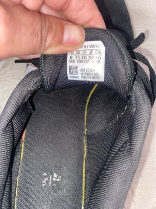 Deportivas Adidas Negras y Blancas