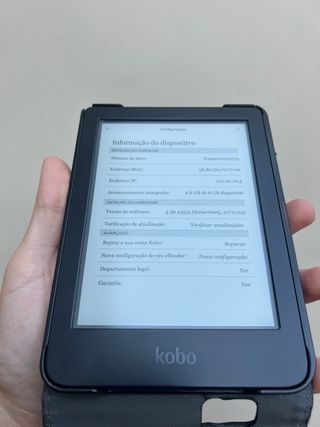Kobo Clara HD com capa