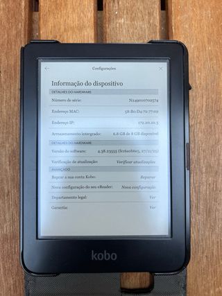 Kobo Clara HD com capa