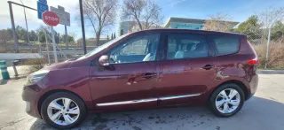 Renault Grand Scenic 2012