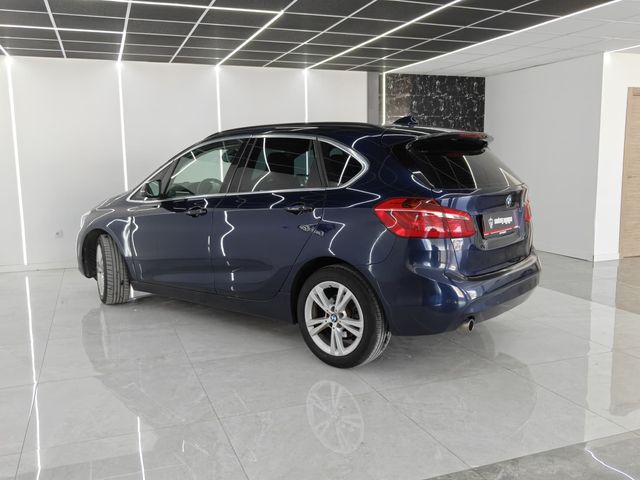 BMW Serie 2 214d Active Tourer con Pocos KM!
