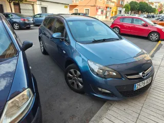 Opel Astra 2014