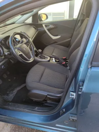 Opel Astra 2014