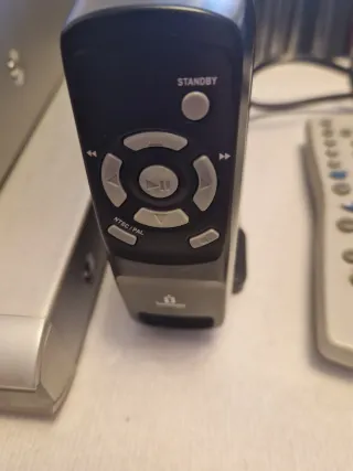 Philips Reproductor VHS + DVD con Disco Duro