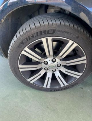 Ruedas Michelin 225/40 R20 con llantas