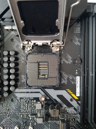 Placa Base Asus TUF Gaming Z490-Plus WiFi