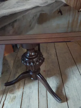 Mesa antigua de madera