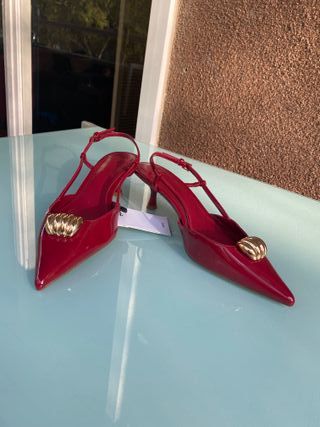 Hermosos zapatos Mango Rojos Charol Talla 38