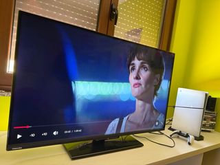 TV TOSHIBA 45” 4K QLED