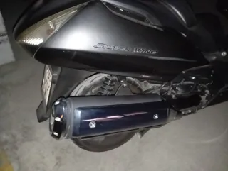 Honda Gris Silwer 400 cc Maxi Scooter