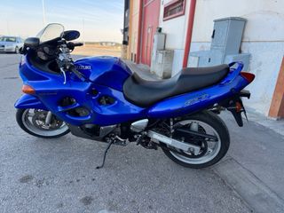 Suzuki GSXF 600 Azul