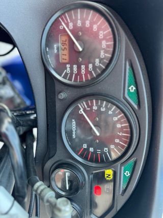 Suzuki GSXF 600 Azul