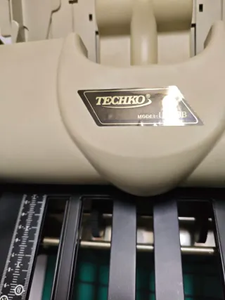 Plegadora Profesional Techko LP2030