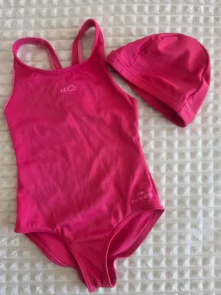 Bañador y gorro rosa T 2-3