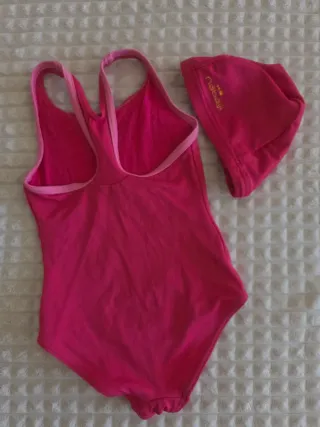 Bañador y gorro rosa T 2-3