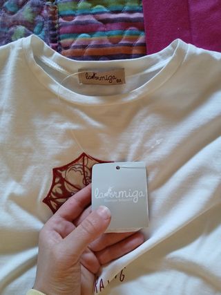 Falda y camiseta "Lahormiga" T8