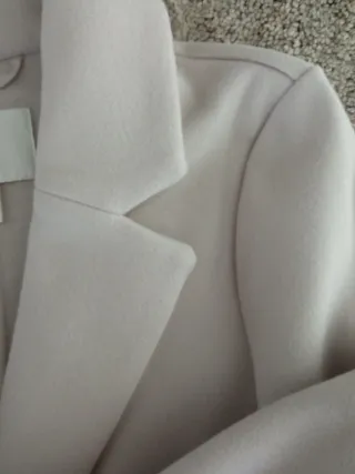 Abrigo  de  entretiempo