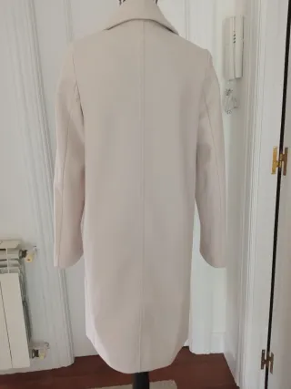 Abrigo  de  entretiempo