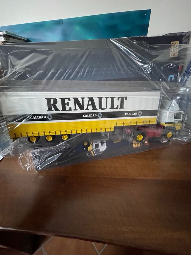 Camion Renault D38T 1:43 Salvat