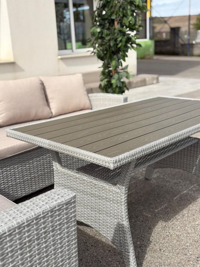 Conjunto de sofá y mesa de jardín