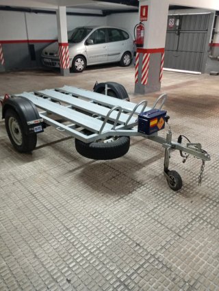 Alquiler Remolque 3 Motos Cobano 750kg Rampa.