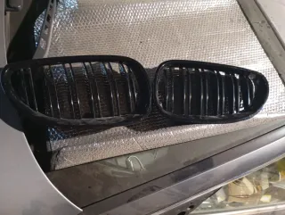 Riñones BMW E60 Negro Brillante