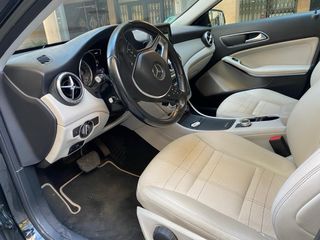 Mercedes-Benz GLA 2015