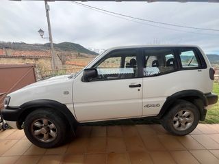 Nissan Terrano II 2002