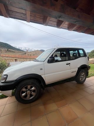 Nissan Terrano II 2002