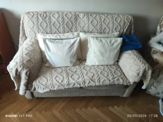 Sofá de 2 plazas beige