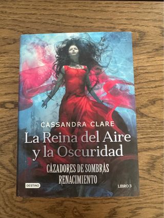 La Reina del Aire y la Oscuridad: Cazadores de ...