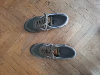 Zapatillas Munich grises y verdes