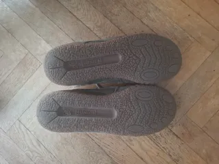 Zapatillas Munich grises y verdes