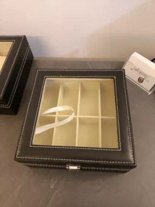 Scatola porta orologi con 12 scomparti