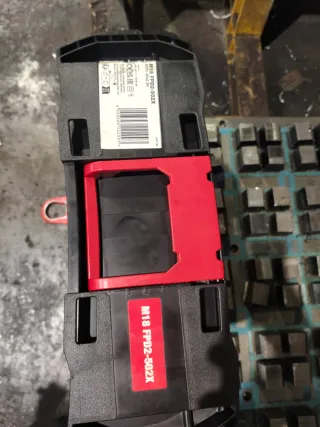 Caja para herramientas Milwaukee