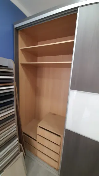 Armario empotrado puertas correderas