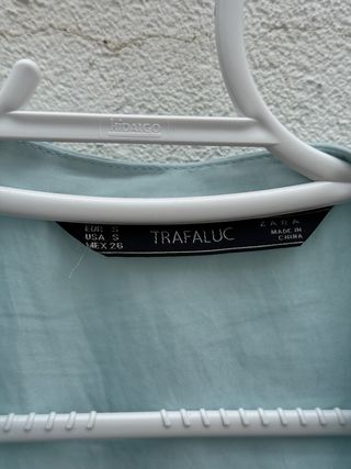 Blusa Zara Talla S/36 turquesa