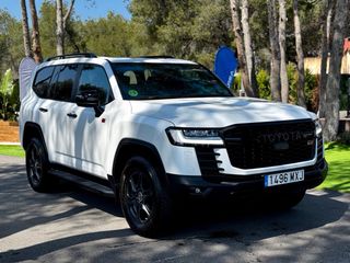 Toyota Land Cruiser 300 3.3 diesel